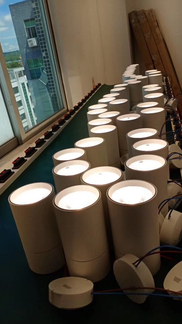 LED plafondlamp productie 0004